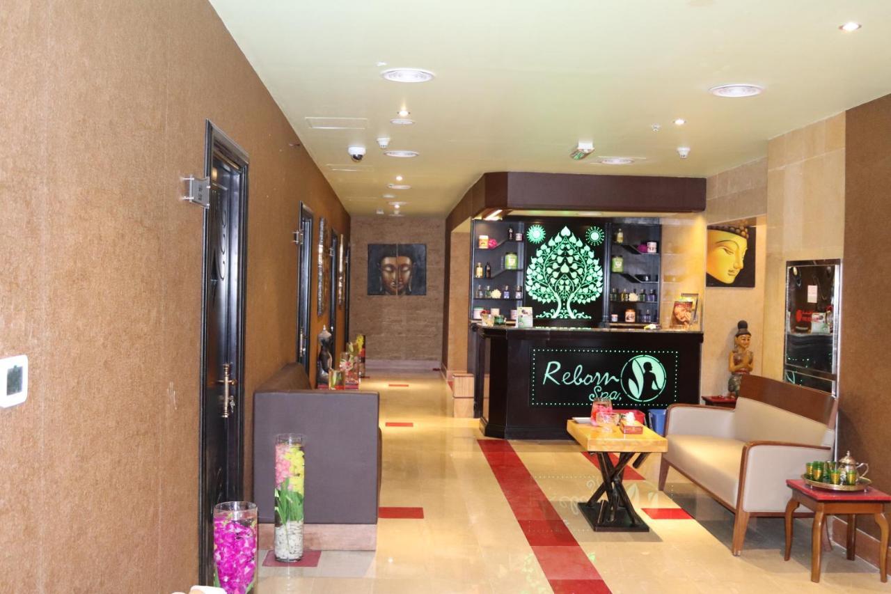 Ramee Rose Hotel Apartments Abu Dhabi Exteriör bild